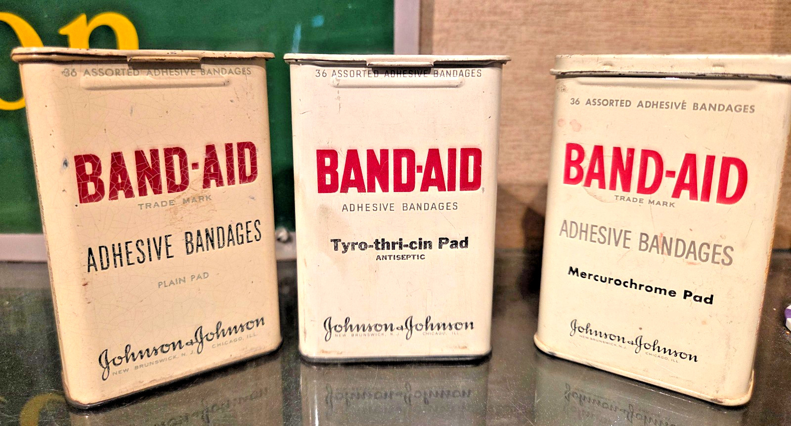 1950s VINTAGE 3 DIFFERENT BAND-AID BOXES FOR 1 $ JOHNSON & JOHNSON MADE IN USA