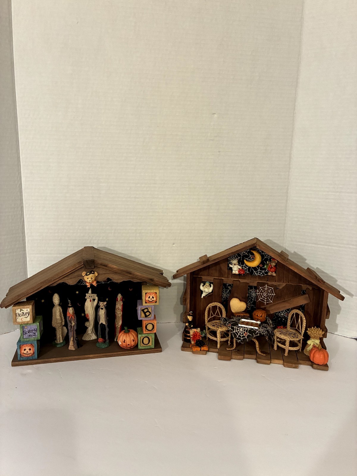 Halloween Wooden Houses Displays By Priscilla Hillman Enesco 1995 Halloween Wooden Houses Displays By Priscilla Hillman Enesco 1995