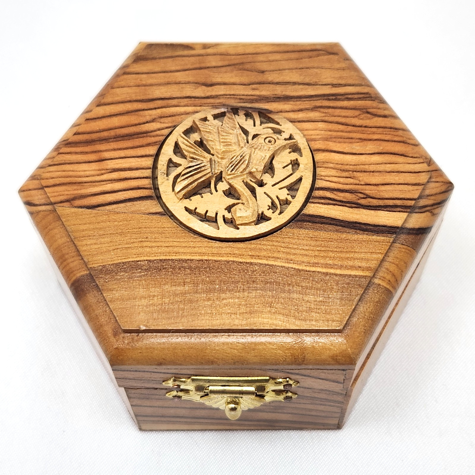 Vintage Olive Wood Trinket Jewelry Box Carved Bird 4” Wide Hexagon Hand Crafted Vintage Olive Wood Trinket Jewelry Box Carved Bird 4” Wide Hexagon Hand Crafted