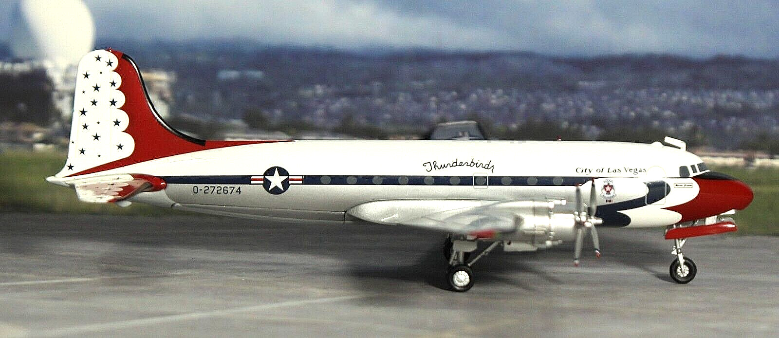Hobby Master USAF Douglas C-54E Thunderbirds SPT Aircraft 1:200 EXTREMELY RARE