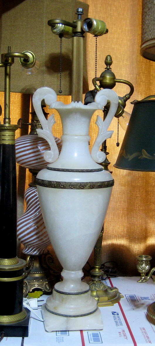 Exquisite Vintage Large Alabaster/Marble Lamp Exquisite Vintage Large Alabaster/Marble Lamp