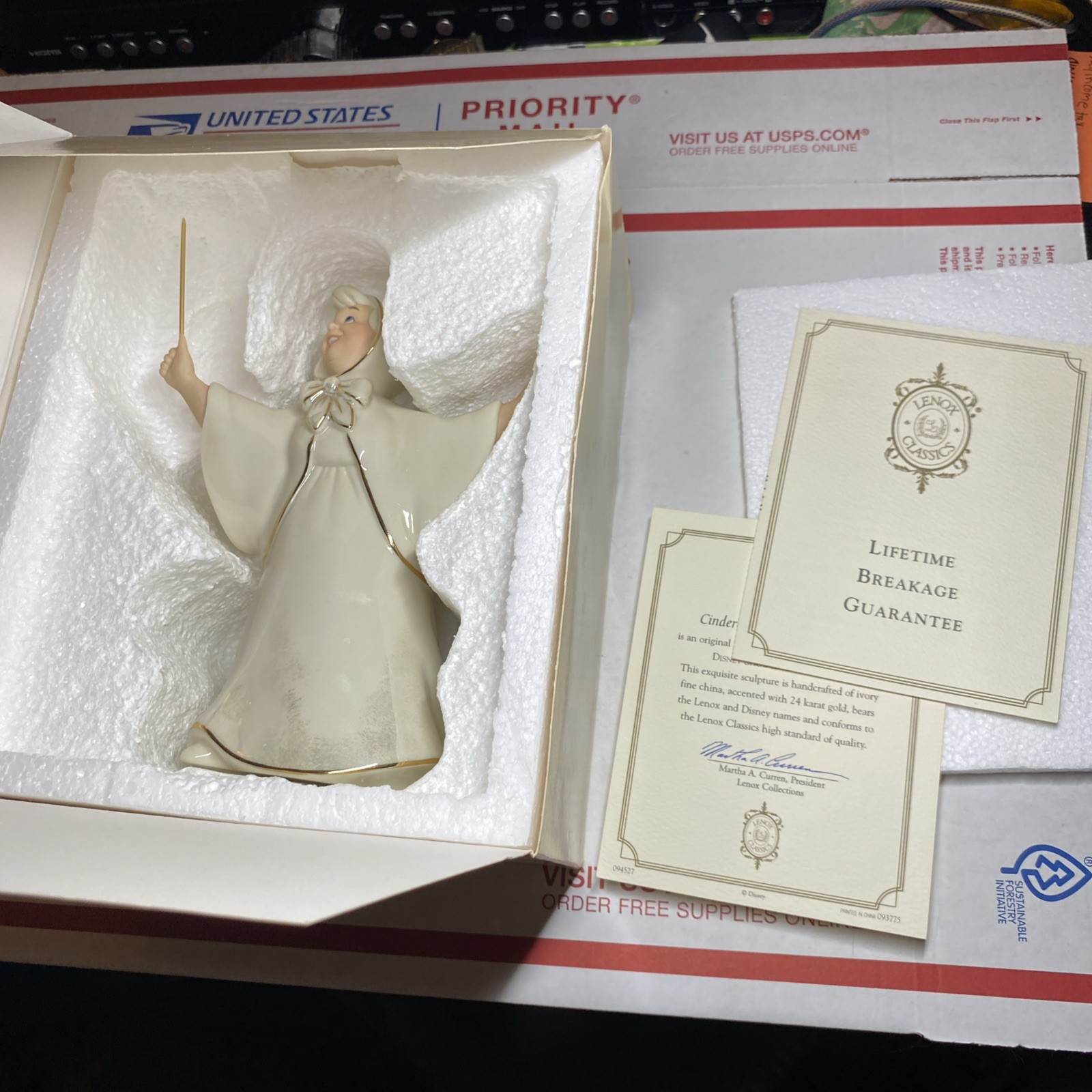 Lenox Disney Showcase Collection Cinderella Fairy Godmother Figurine 8