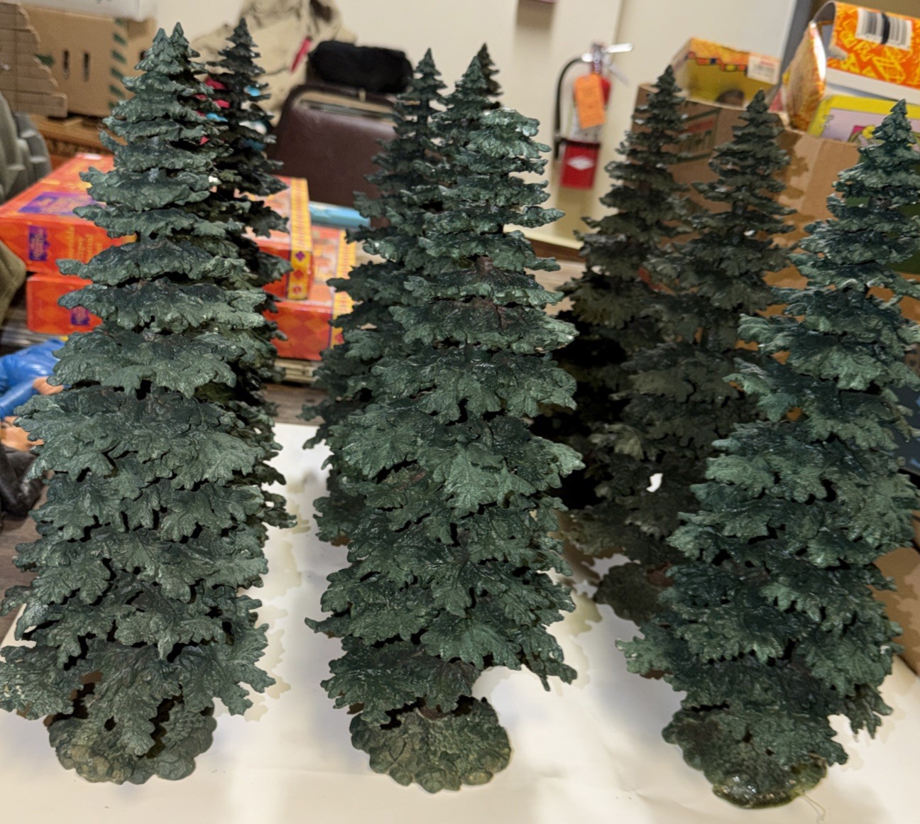 Rare X Large Dept 56 10 Forest Tree Pequot Pine Resin Trees 13” Tall Set Lot Rare X Large Dept 56 10 Forest Tree Pequot Pine Resin Trees 13” Tall Set Lot