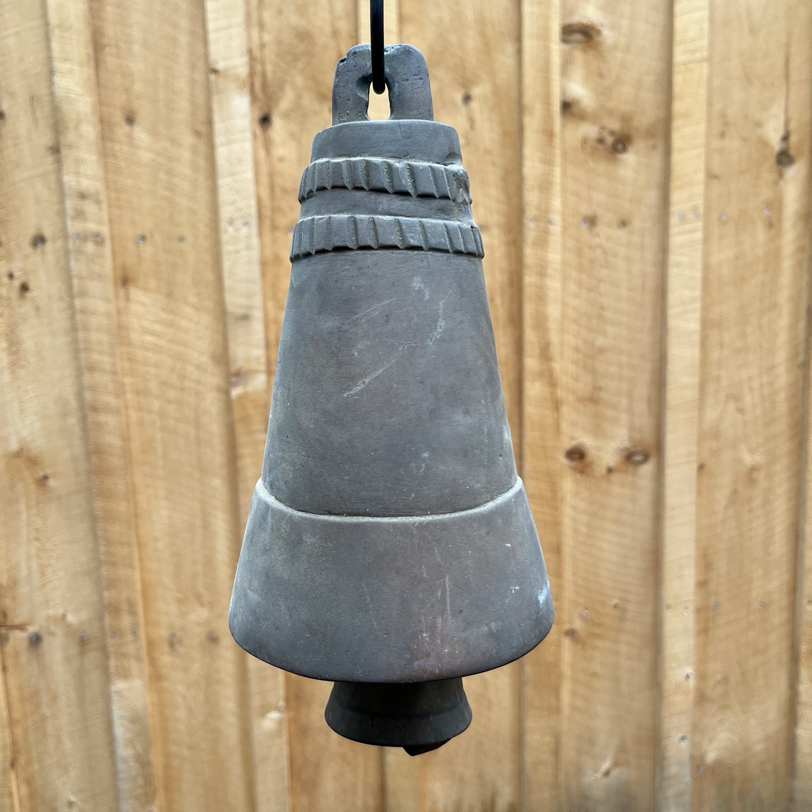 Big Antq Vtg Brass Bronze Graduated Cow Bell Camel Temple Garden Tibet India Old Big Antq Vtg Brass Bronze Graduated Cow Bell Camel Temple Garden Tibet India Old