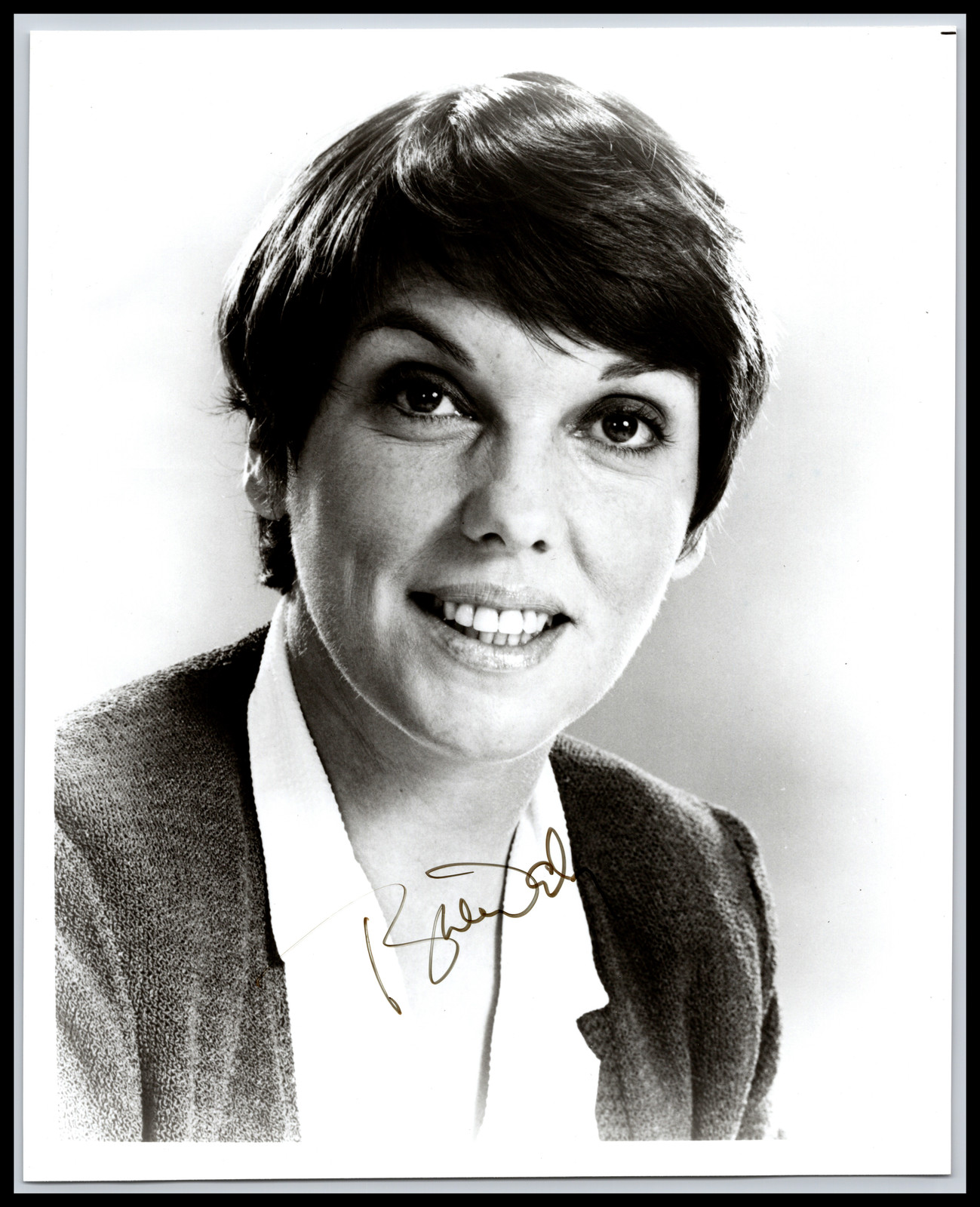Tyne Daly - Actress - 8x10 Photo - Signed / Autograph (a)