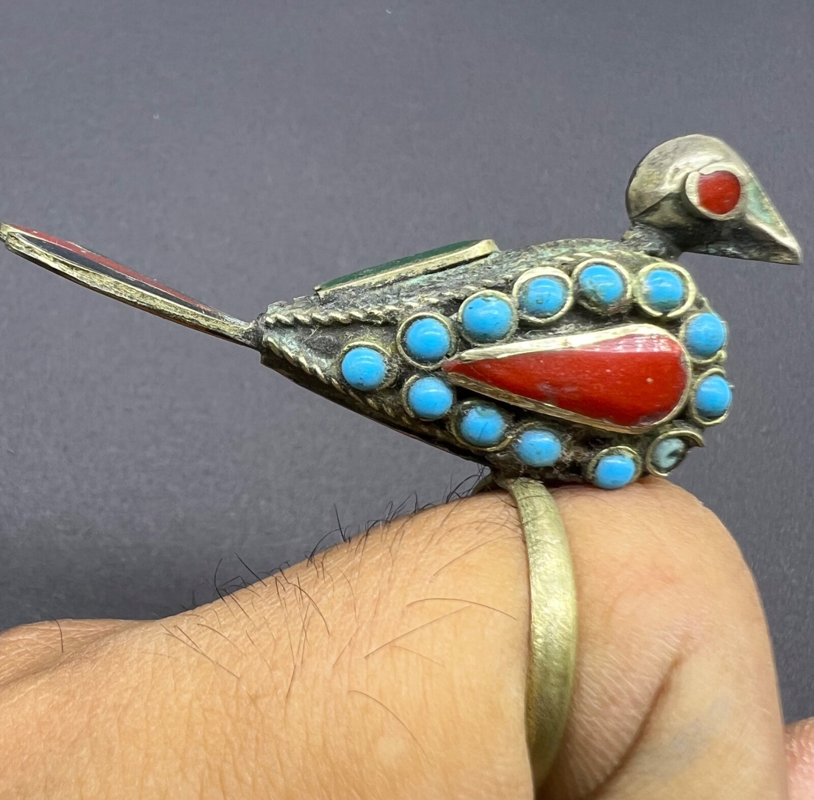 Rare Antique Old Mixed Slivered Beautiful Bird With Naturel Stone Unique Ring Rare Antique Old Mixed Slivered Beautiful Bird With Naturel Stone Unique Ring