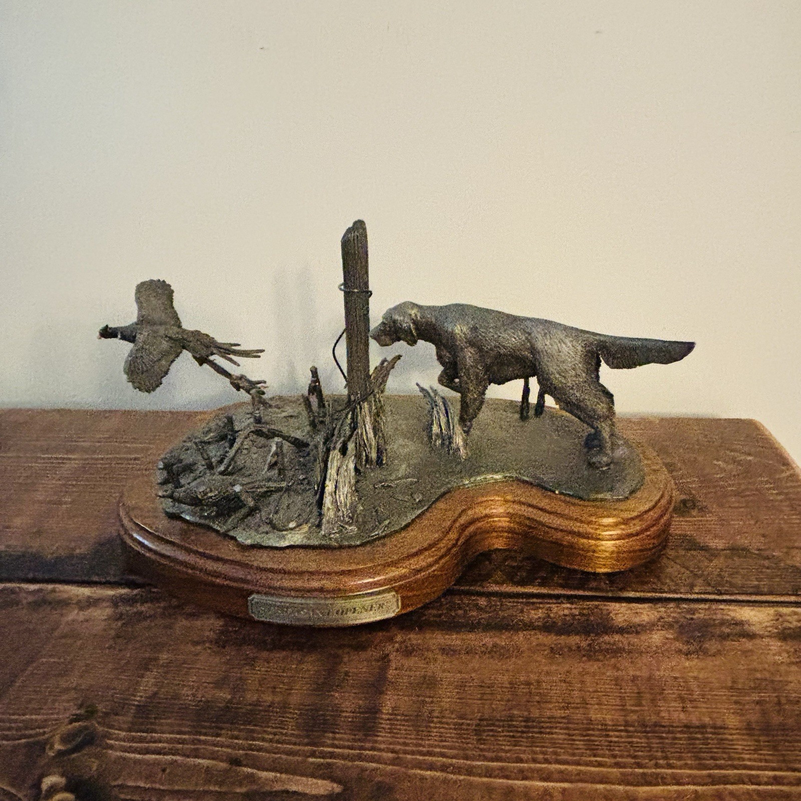 Leadfree Pewter Hunting Dog and Pheasant Scene on Wooden Base Chad Schmaltz Leadfree Pewter Hunting Dog and Pheasant Scene on Wooden Base Chad Schmaltz