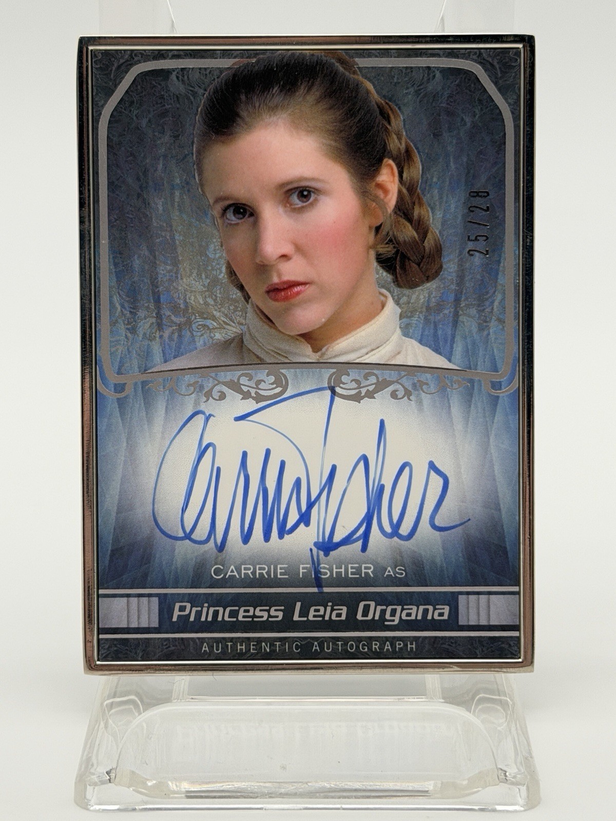 2015 Topps Star Wars Masterwork AUTO Carrie Fisher Princess Leia /28 SILVER RARE 2015 Topps Star Wars Masterwork AUTO Carrie Fisher Princess Leia /28 SILVER RARE
