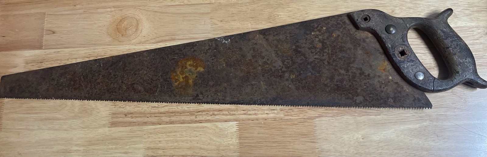 Vintage Warranted Superior Hand Saw Wood Handle (D)