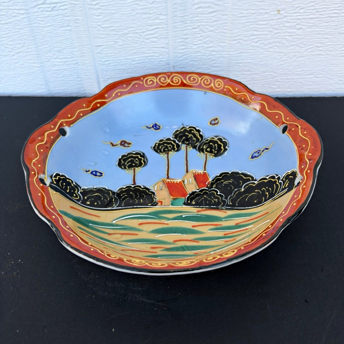 Vintage Hand Painted Japan Scalloped Rim Decorative Bowl W/Landscape Design Vintage Hand Painted Japan Scalloped Rim Decorative Bowl W/Landscape Design