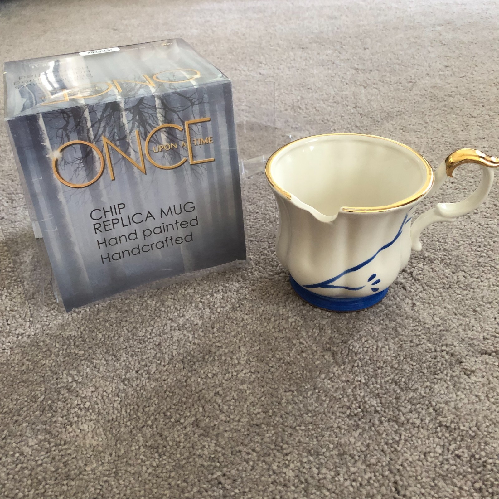 ABC's Once Upon a Time Replica Mug Belle's Chipped Teacup Mug Blue White
