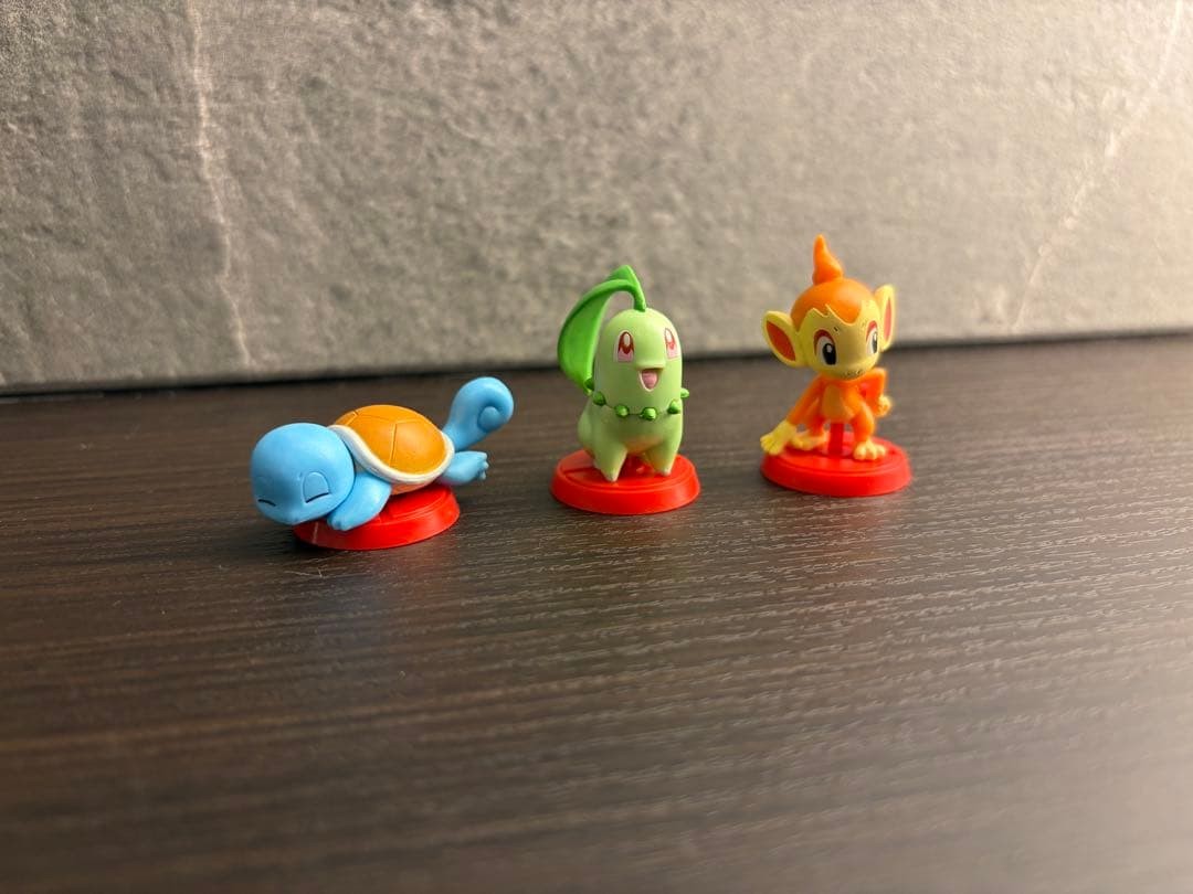 Pokemon Mini Figures 7 Pack Chocolate Egg Set Red Base Authentic Rare Pokemon Mini Figures 7 Pack Chocolate Egg Set Red Base Authentic Rare