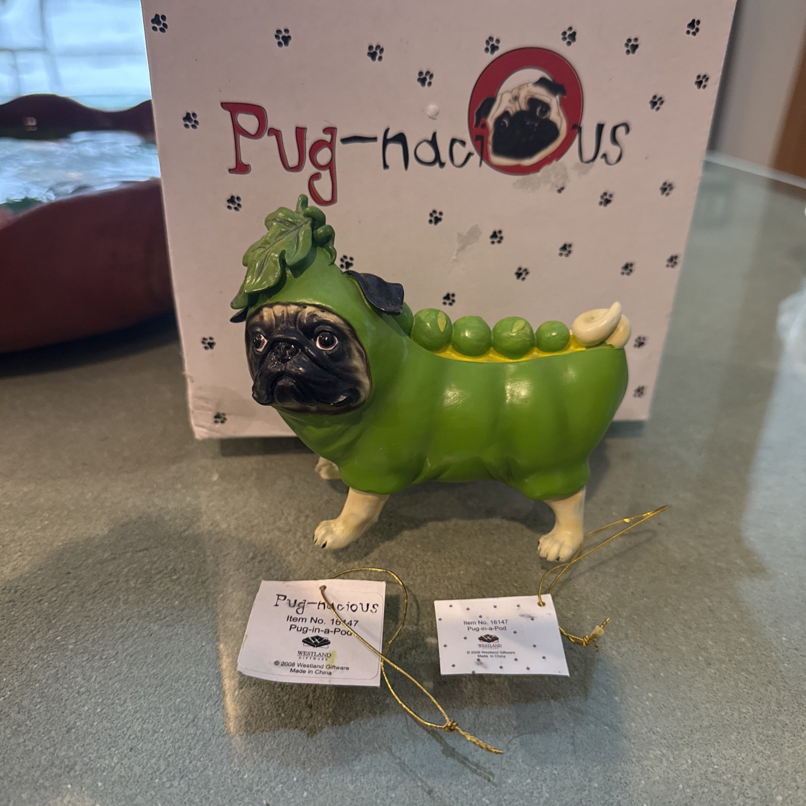Westland Gifts Pugnacious Pug-nacious Pug-in-a-Pod Pea Pod Pug — Rare Retired Westland Gifts Pugnacious Pug-nacious Pug-in-a-Pod Pea Pod Pug — Rare Retired