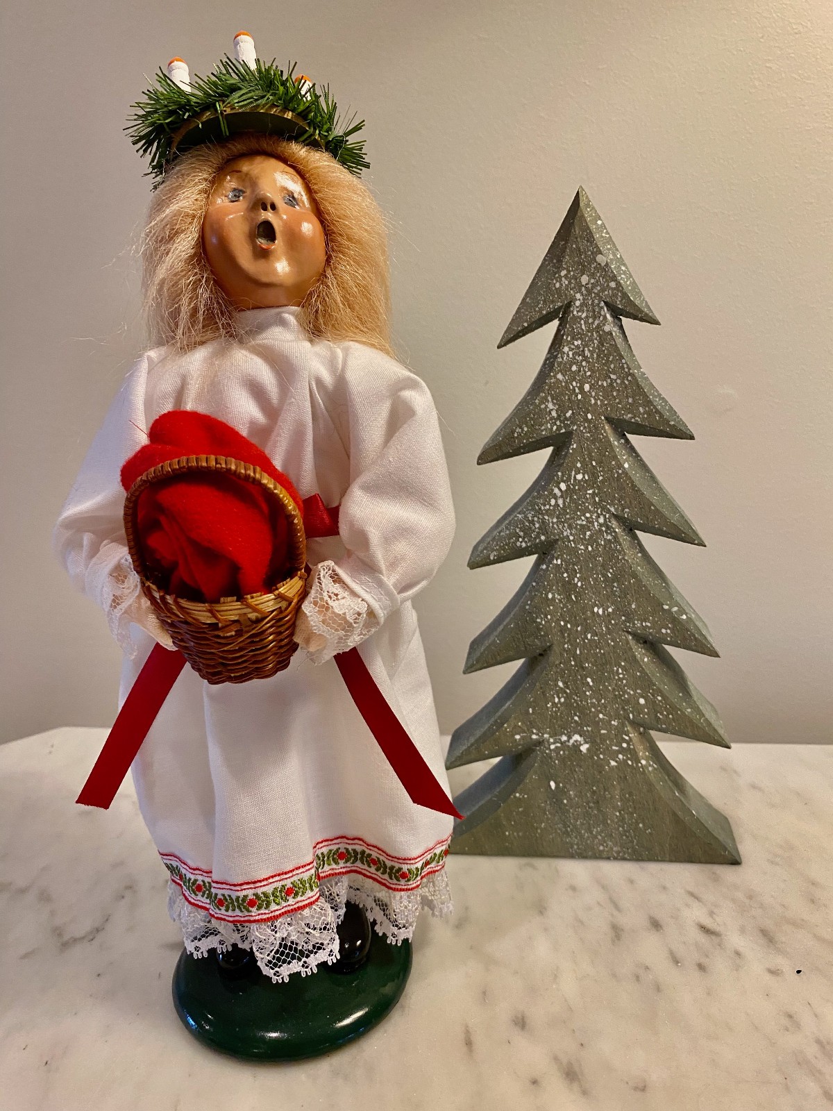Vtg 1996 Byers Choice Caroler \ Vtg 1996 Byers Choice Caroler \