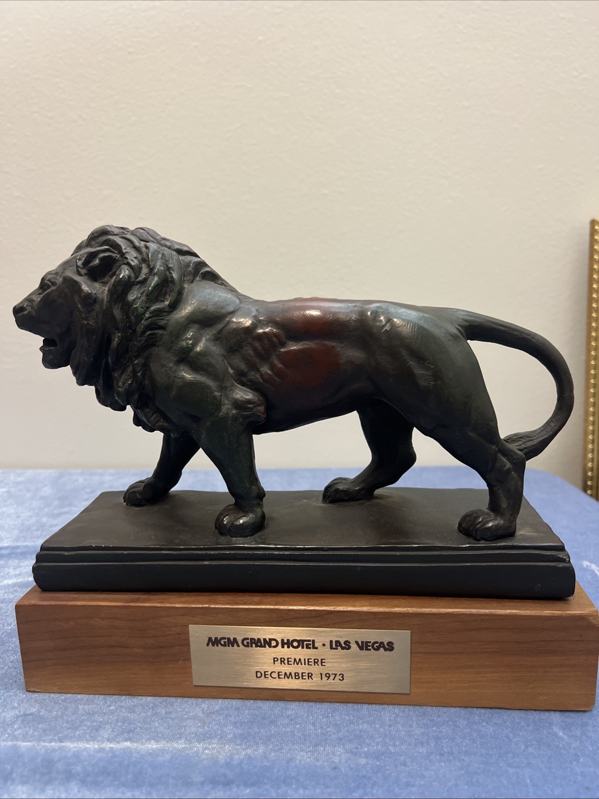 MGM Hotel Casino Reno Statue 70s Lion Antoine Barye Alva Studio Scuplture