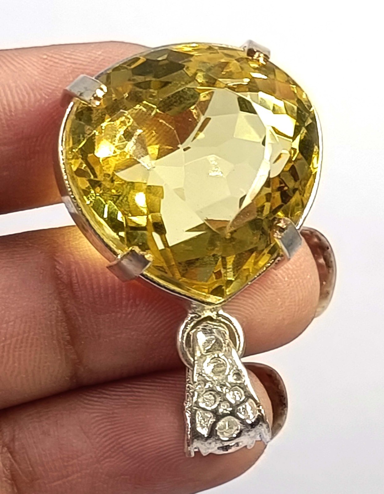 55 Ct Natural Yellow Sapphire Pendant Pear Shape 925 Silver Chain IGL Gems 6LHE