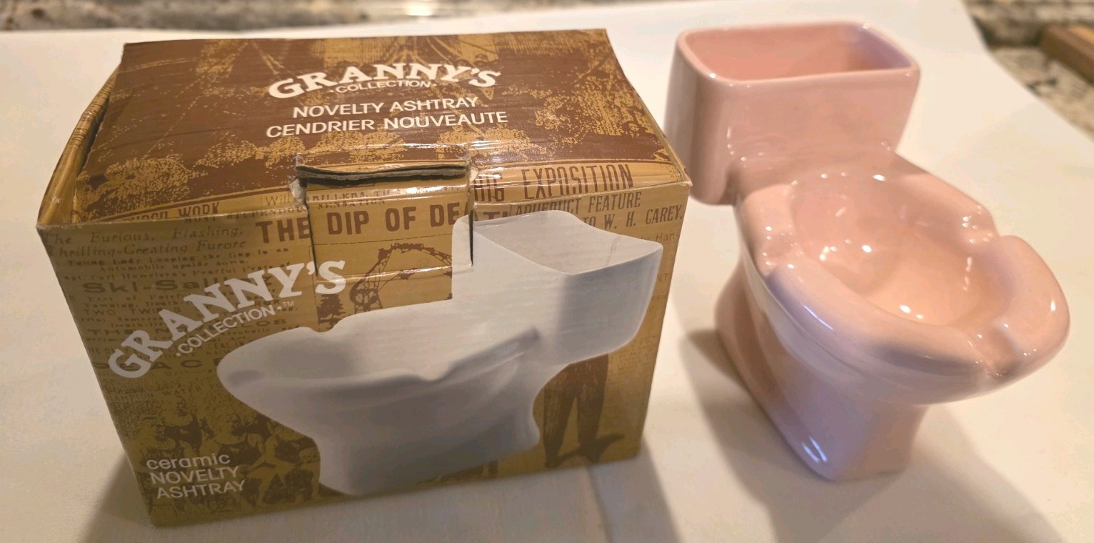 Vintage Pink Granny\'s Toilet Ashtray And Cigarette and Pack  Holder NEW With Box