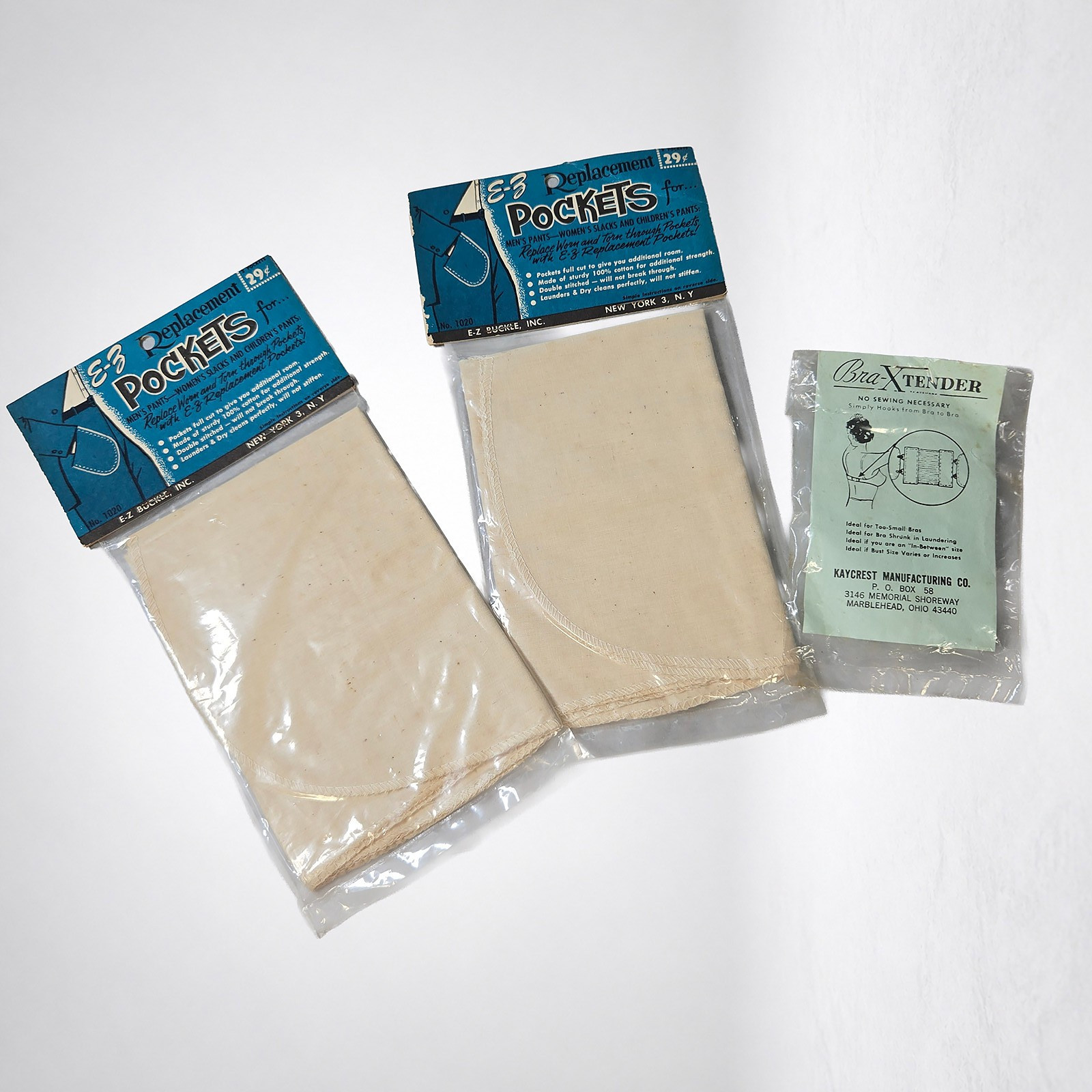 Vintage NOS Sewing Notions Lot EZ Buckle Pockets Bra Extender Vintage NOS Sewing Notions Lot EZ Buckle Pockets Bra Extender