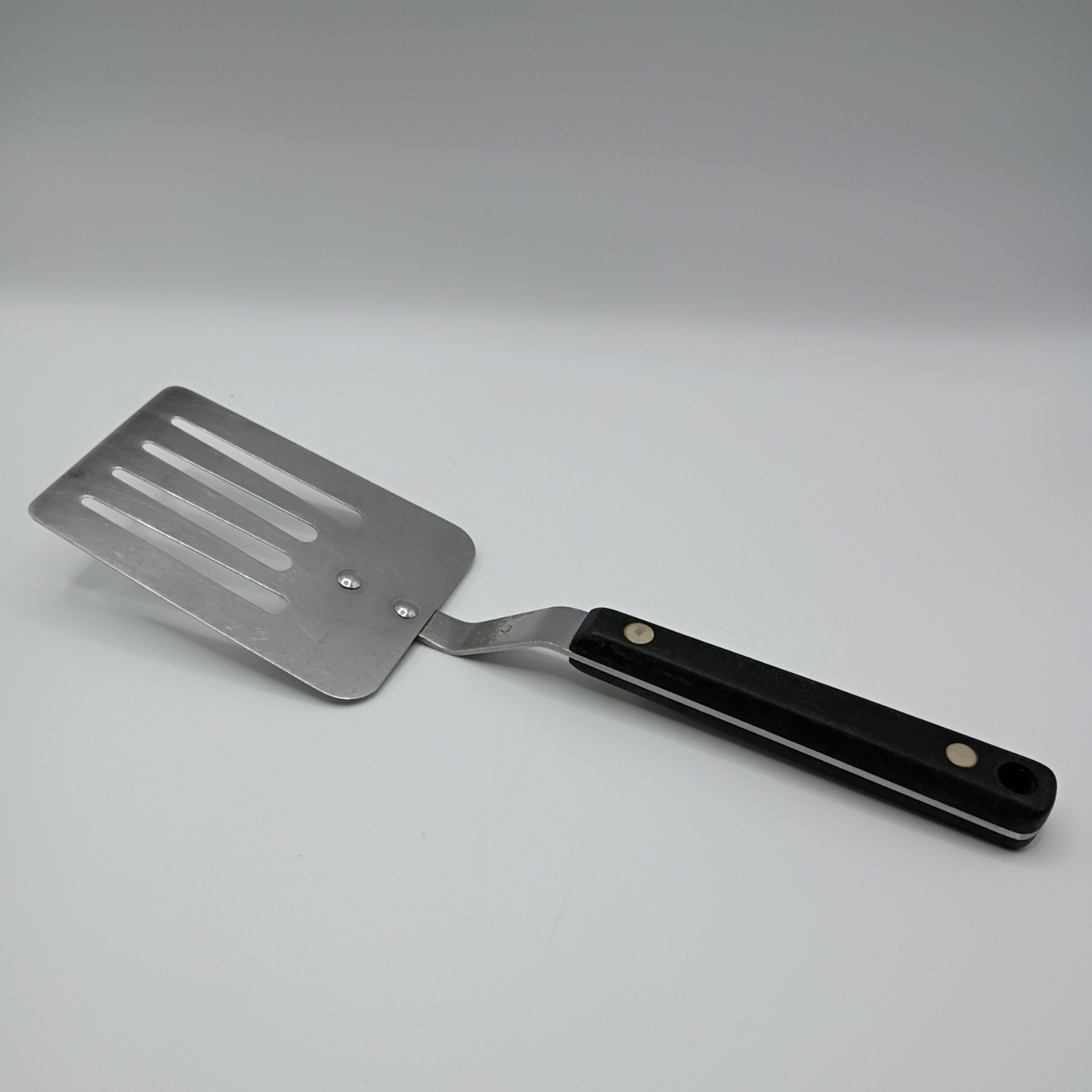 Vintage Flint Arrowhead Vanadium SHORT Slotted Spatula 10