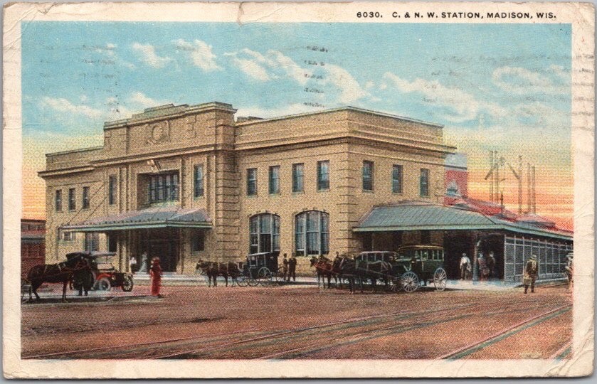 MADISON, Wisconsin Postcard \
