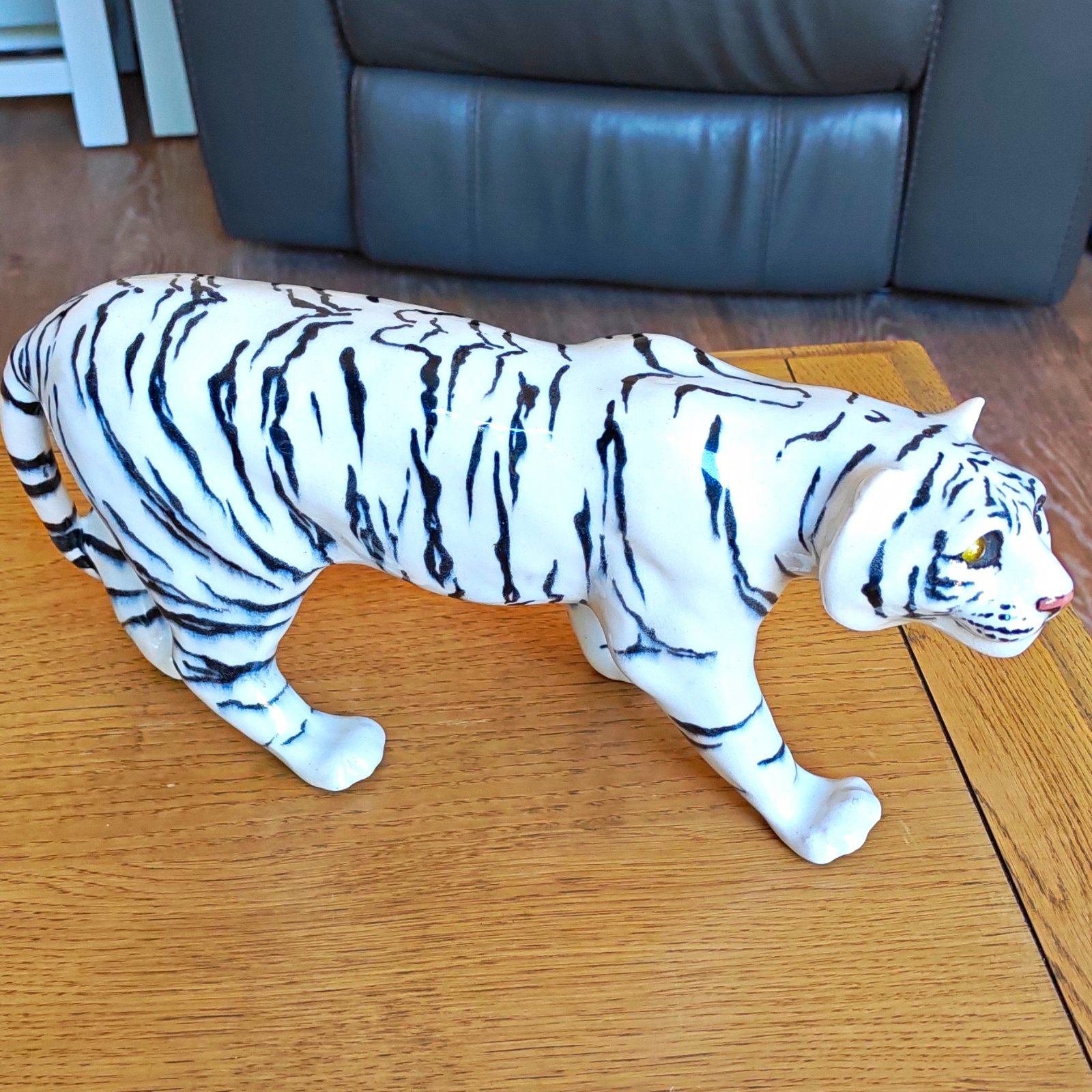 Vintage Winstanley Ceramic White Tiger - Size 5 - Signed (Fault - See Details)