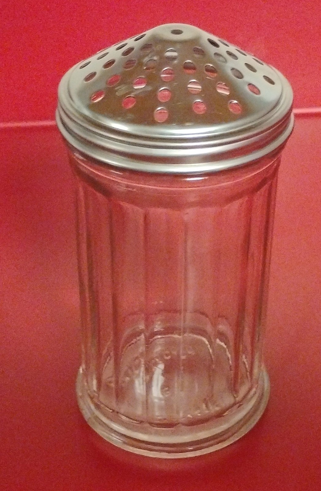Vintage Chicago Glass Co. Restaurant Sugar / Cheese Shaker 8-1521 READ Vintage Chicago Glass Co. Restaurant Sugar / Cheese Shaker 8-1521 READ