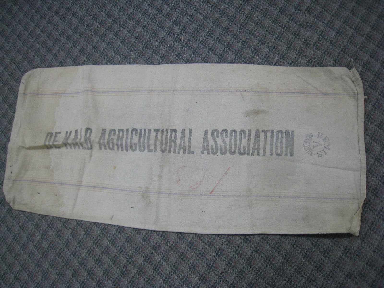 BEMIS A SEAMLESS Vintage Cloth Grain Seed Sack FEED COTTON DEKALB AGRICULTURAL BEMIS A SEAMLESS Vintage Cloth Grain Seed Sack FEED COTTON DEKALB AGRICULTURAL