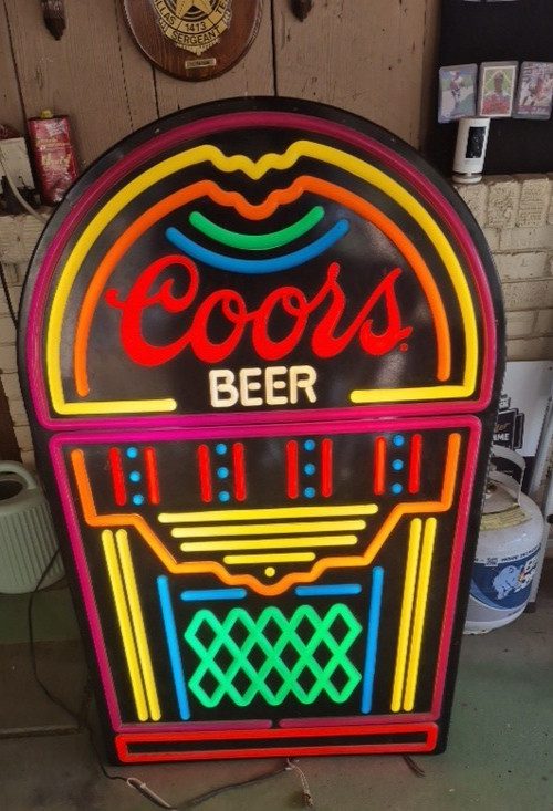 Vintage 1980s Coors Electric Light-Up Bar Sign  Juke Box Design. 
