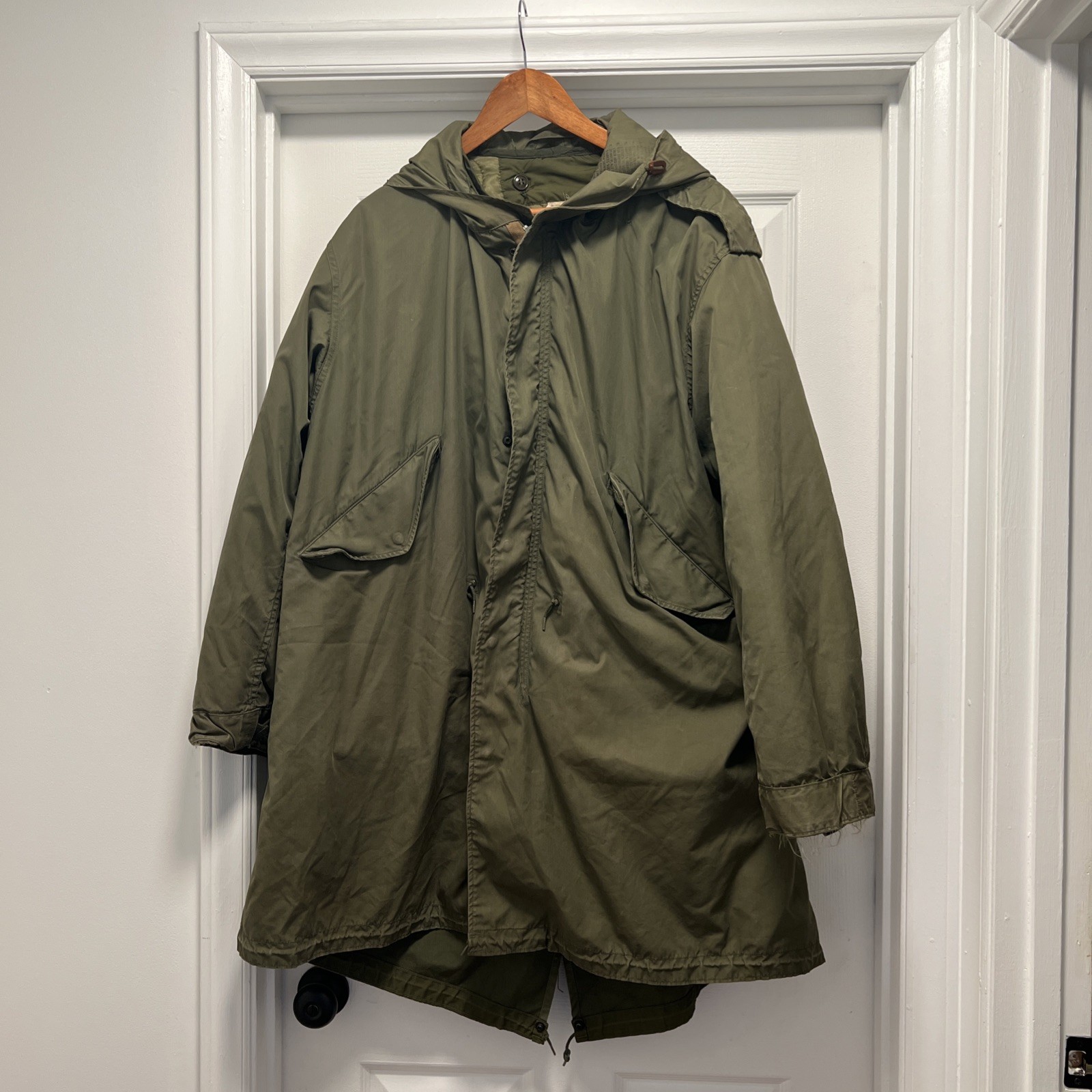 1953 U.S.Army Fish Tail Parka Extreme Cold Weather Coat /Liner ( Korea War Era) 1953 U.S.Army Fish Tail Parka Extreme Cold Weather Coat /Liner ( Korea War Era)