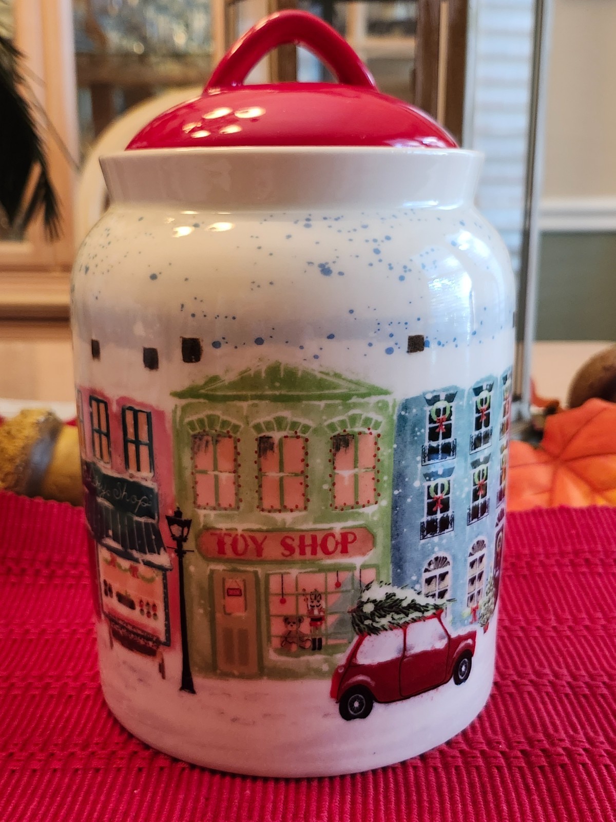 POTTER'S STUDIO SNOWY CHRISTMAS VILLAGE CERAMIC COOKIE JAR CANISTER NEW 2026 POTTER'S STUDIO SNOWY CHRISTMAS VILLAGE CERAMIC COOKIE JAR CANISTER NEW 2026