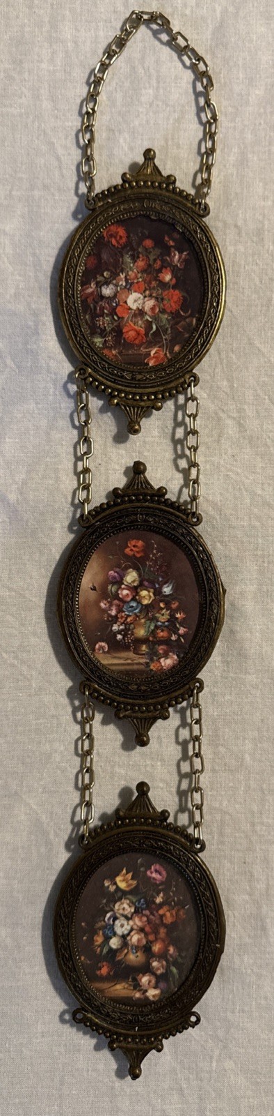 Vintage Made Italy Triple Oval Floral Wall Hanging Ornate Gold Tone Metal 16”