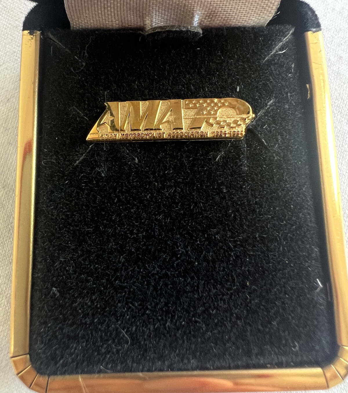 HARLEY DAVIDSON VTG ￼Rare 1924-1994 AMA70 Pin With Box