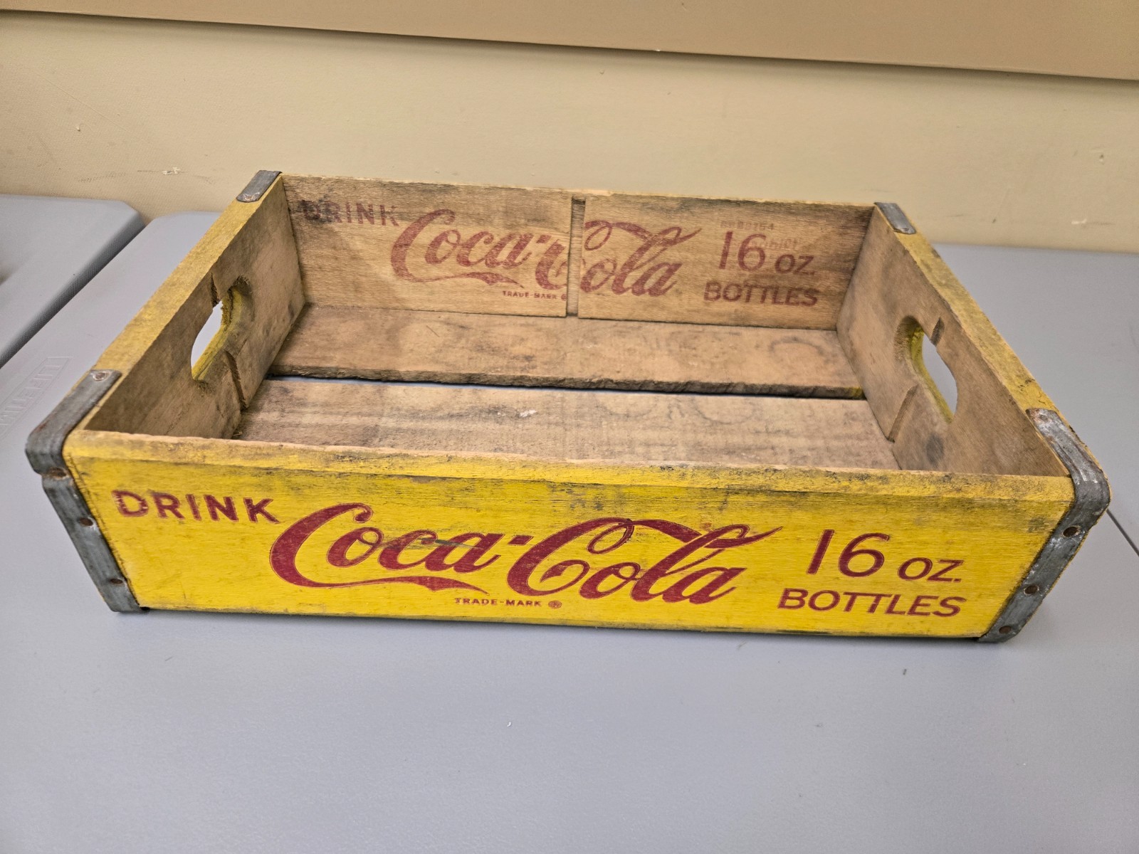 Vintage Wooden Coca Cola Soda Crate 16 oz Yellow Red