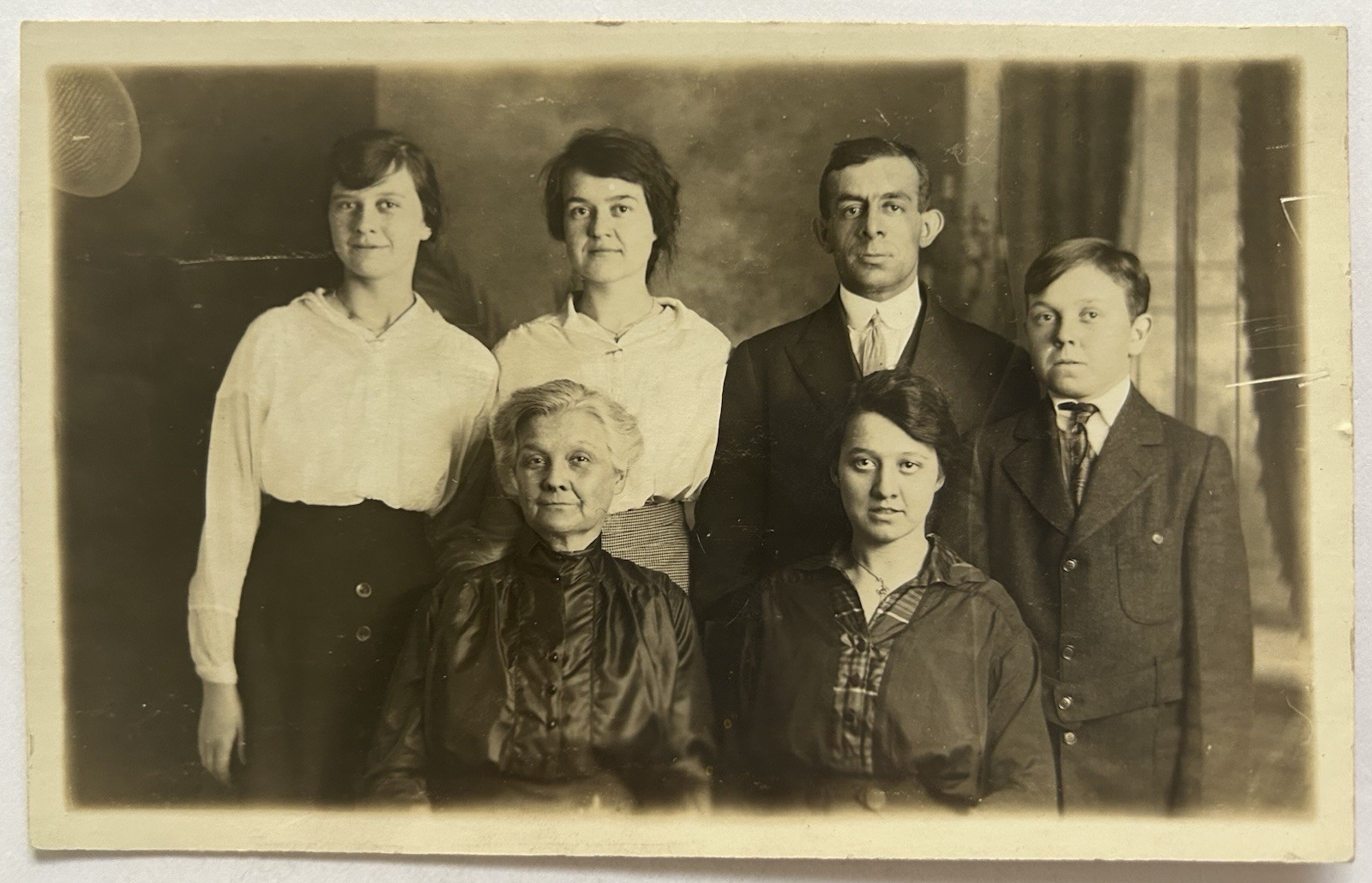 Vintage RPPC Postcard - Family Portrait Photo - Early 1900s Group Picture