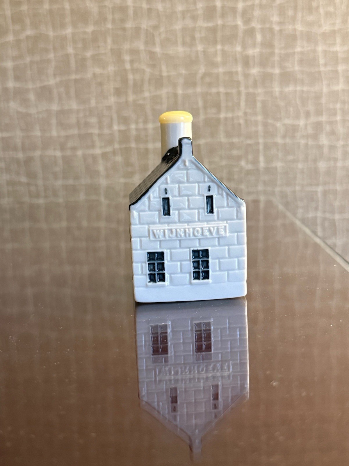 KLM Dutch House 107