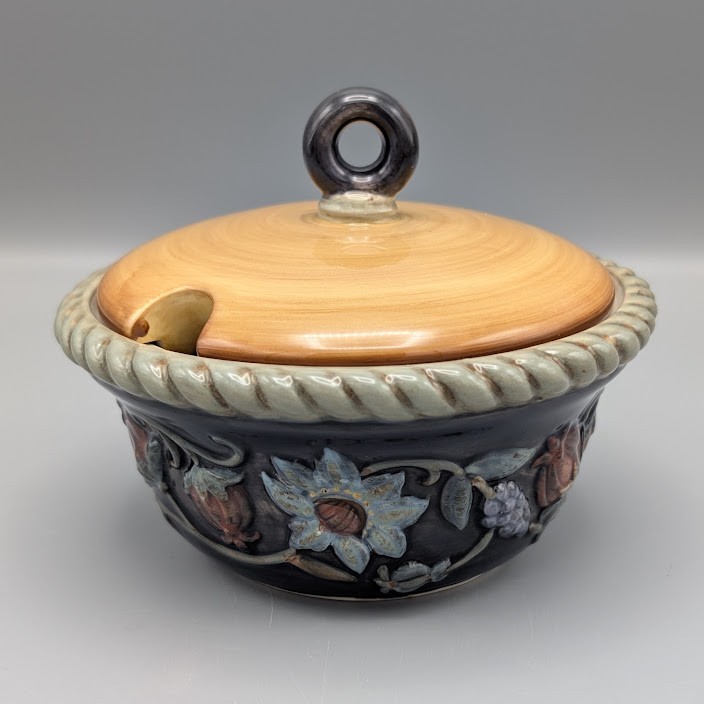 Vintage Majolica Style Covered Sugar Bowl Rope Trim Blue Chrysanthemum Unmarked