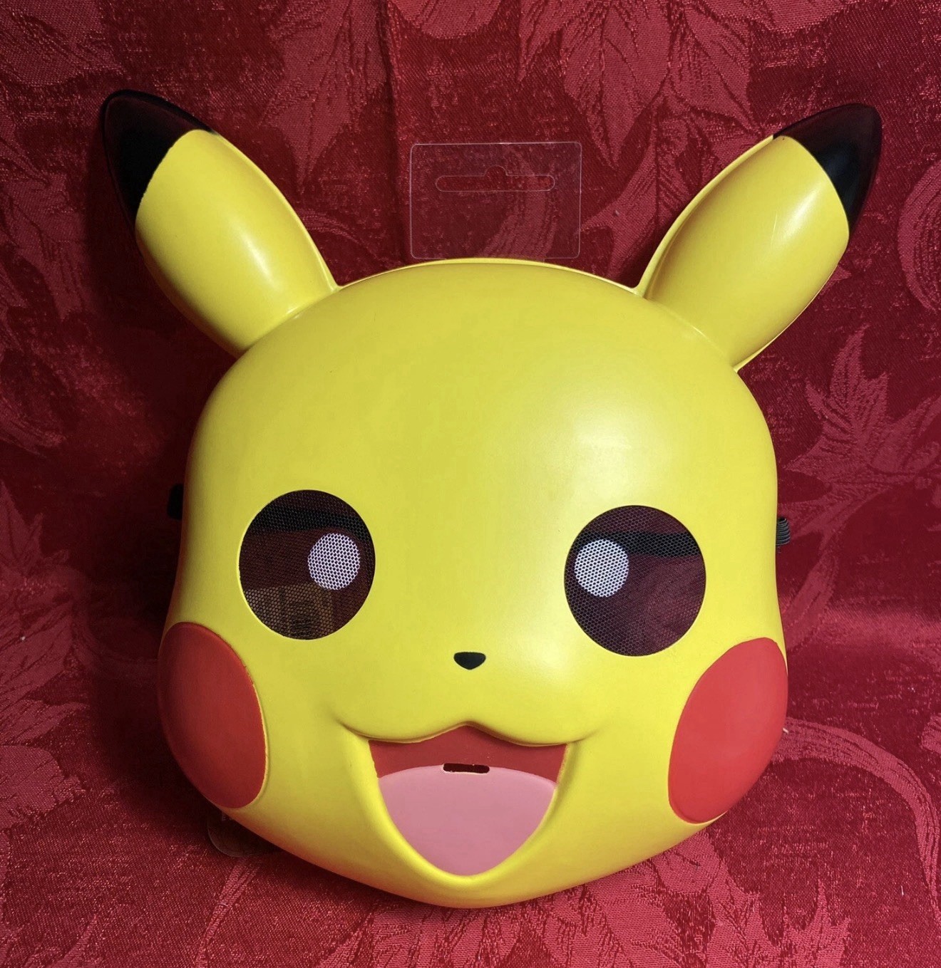Nintendo Pokémon Pikachu Plastic Mask by Disguise (2019)