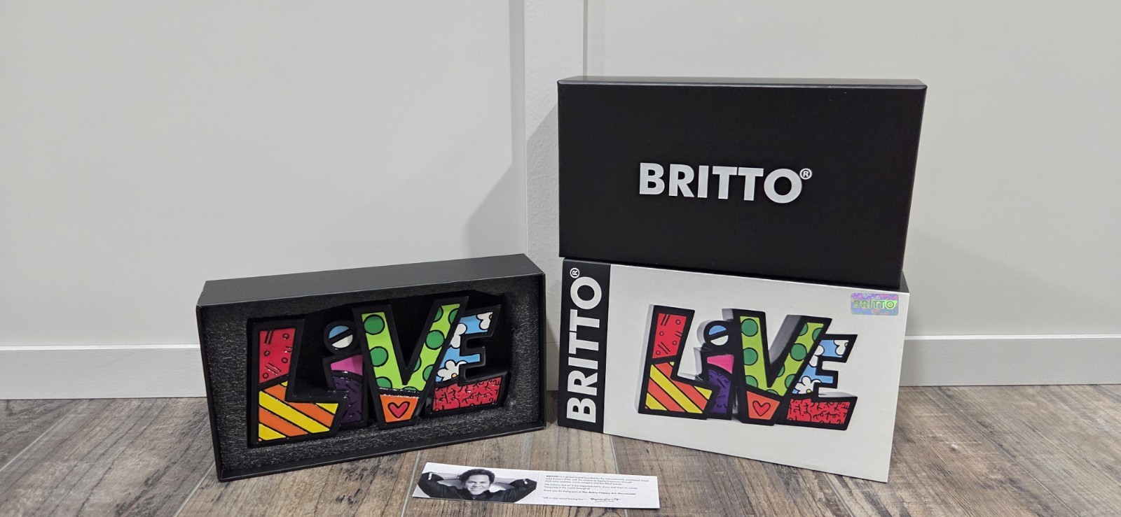 ROMERO BRITTO - LIVE - Word Figurine NEW Artwork 3.5” x 6.75” MSRP $200.00 ROMERO BRITTO - LIVE - Word Figurine NEW Artwork 3.5” x 6.75” MSRP $200.00
