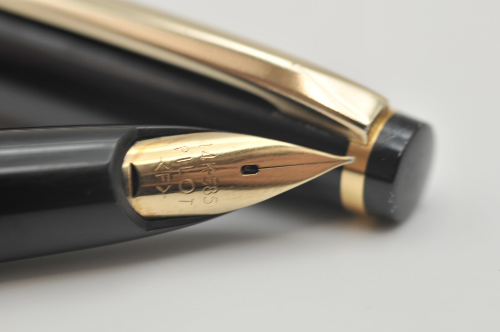 Vintage Pilot Elite Fountain Pen 14K Fine Nib w/ Converter Very Good+ V0912 Vintage Pilot Elite Fountain Pen 14K Fine Nib w/ Converter Very Good+ V0912