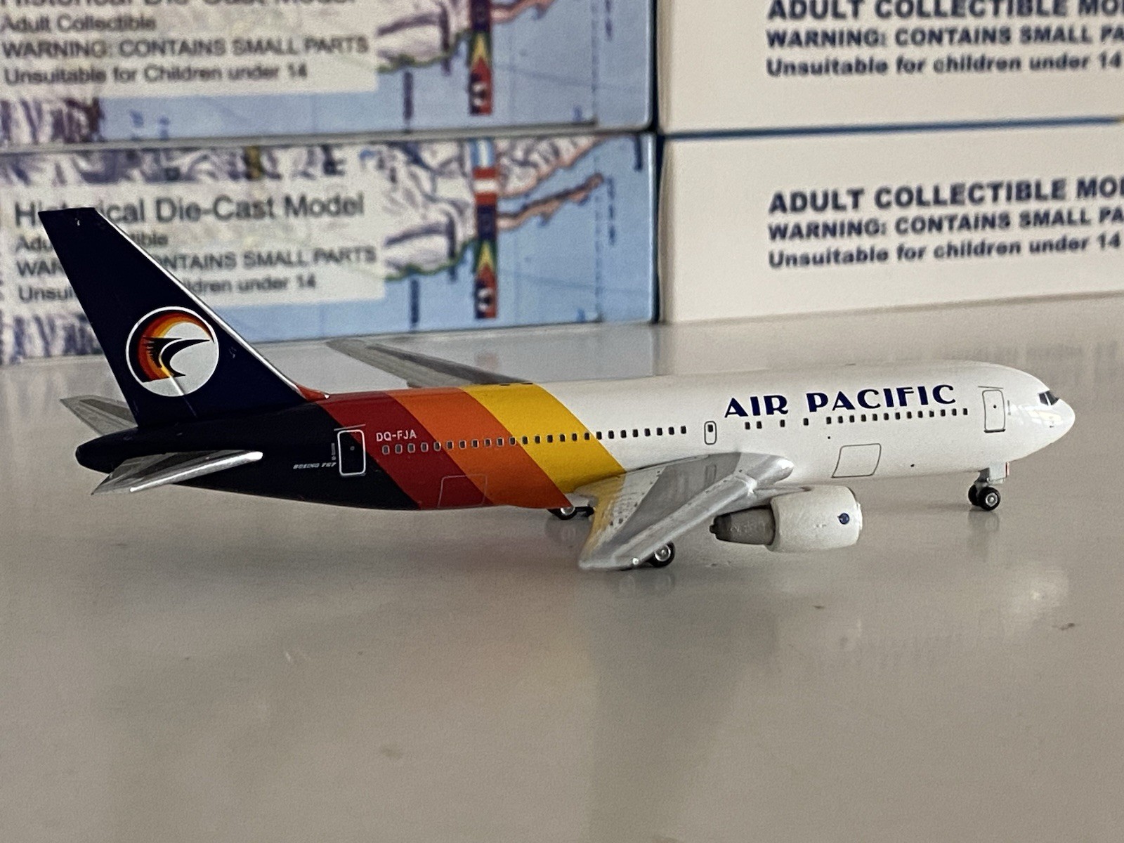 Aeroclassics Air Pacific Boeing 767-200 1:400 DQ-FJA AC419812