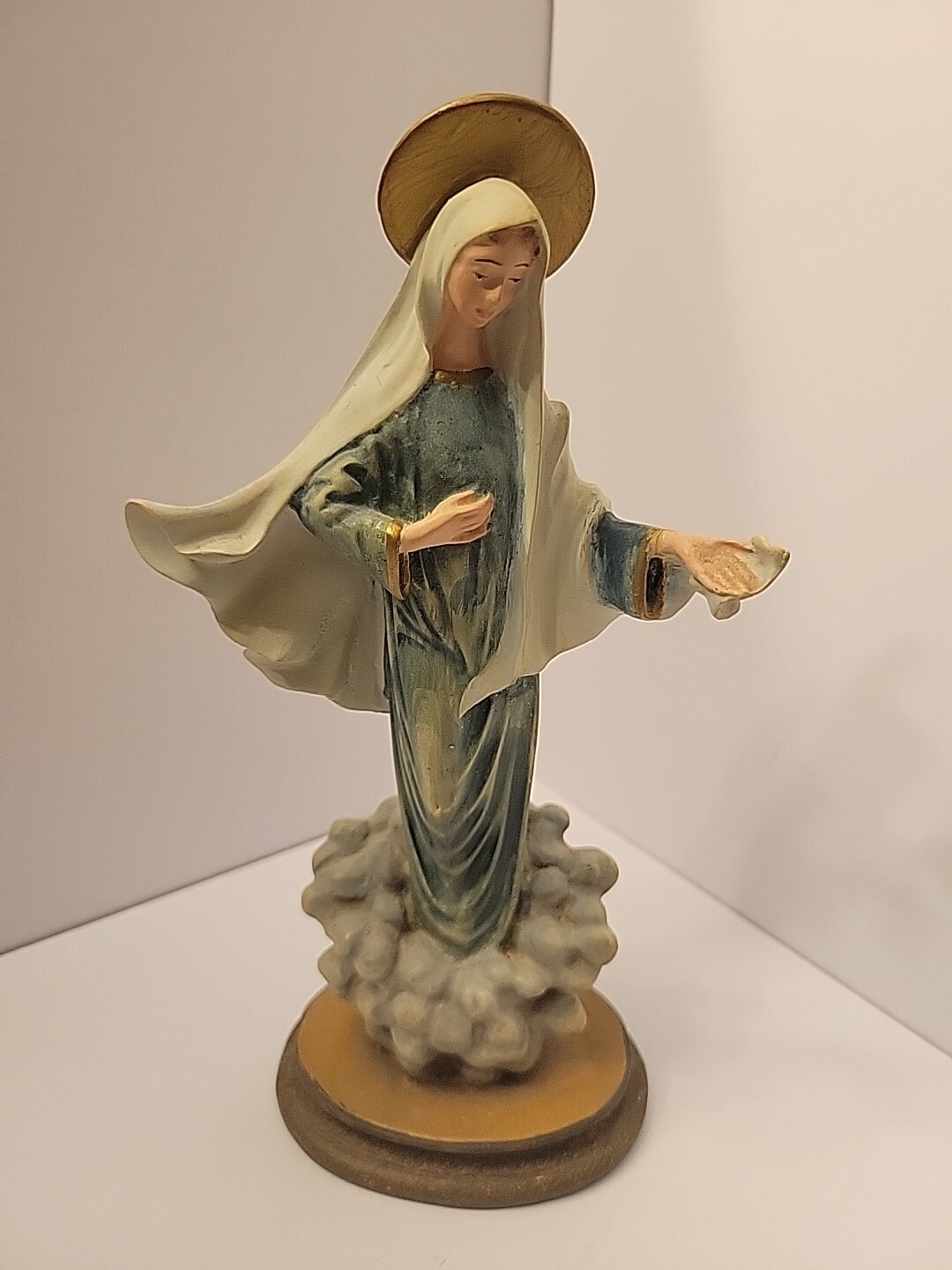 DiGiovanni Heirloom Statuary Collection Virgin Mary Porcelain 8.5 Tall