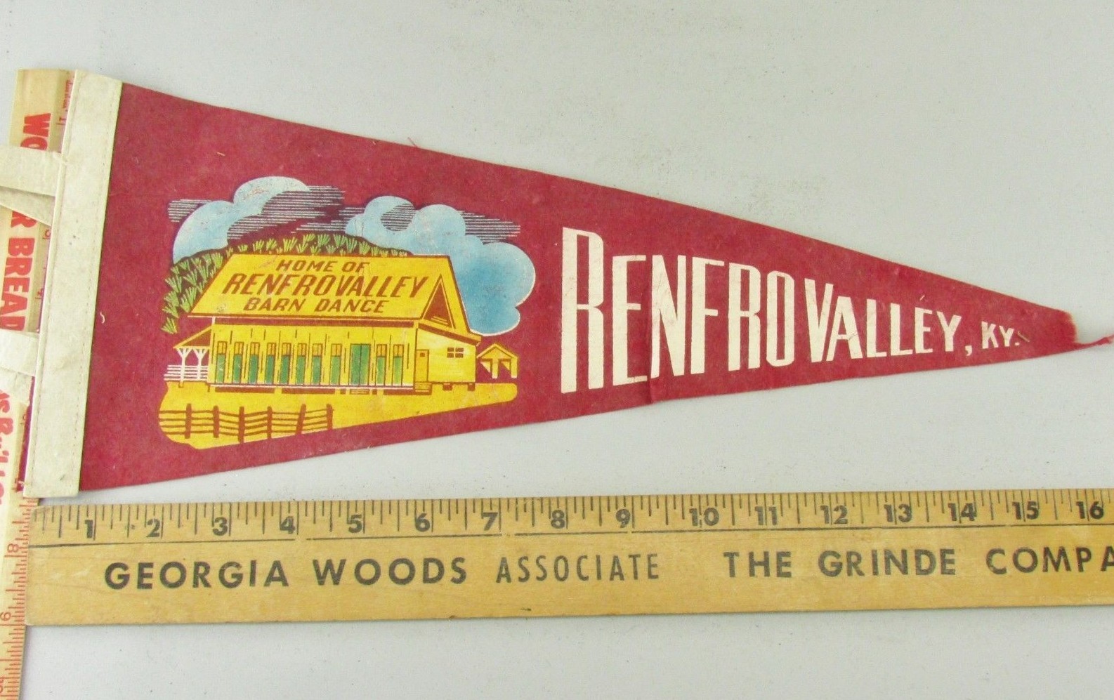 VTG Felt Pennant Historical Rare 1950s Renfro Valley Ky Kentucky  16 inch