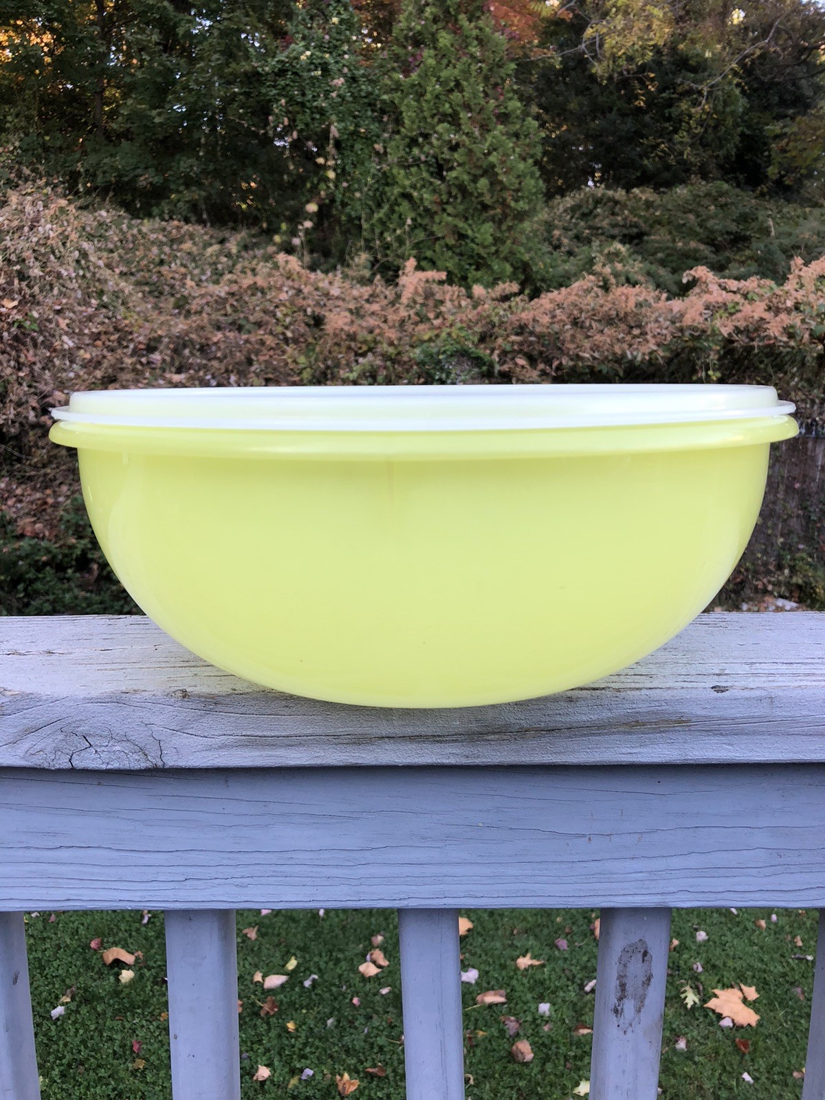 Vintage Yellow Tupperware Fix n Mix Bowl with Lid