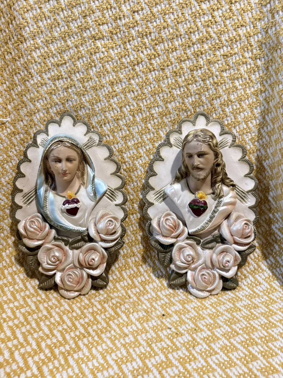 VTG 60's Chalkware Jesus Virgin Mary Wall Hangings 10.5 VTG 60's Chalkware Jesus Virgin Mary Wall Hangings 10.5