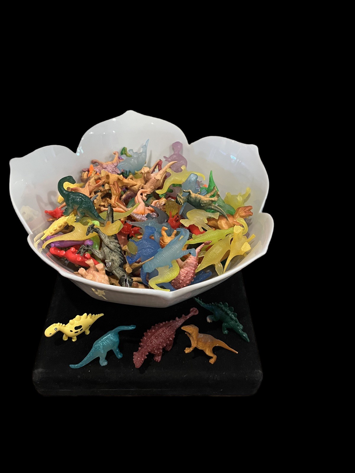 Vintage Hong Kong China Mini Prehistoric Animals Dinosaur Figure 118 pc BIG LOT Vintage Hong Kong China Mini Prehistoric Animals Dinosaur Figure 118 pc BIG LOT
