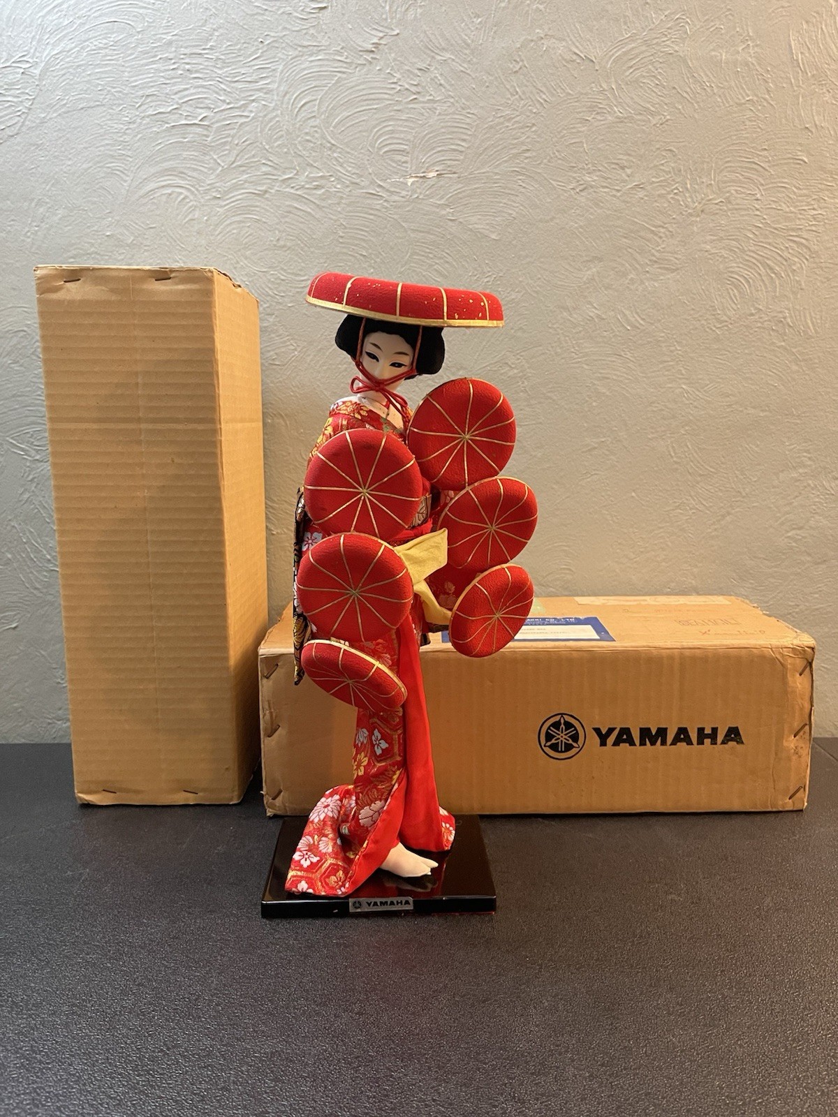VTG 1960s Yamaha Japanese 7 Hat Dancing Doll Figurine Red Kimono In Original Box VTG 1960s Yamaha Japanese 7 Hat Dancing Doll Figurine Red Kimono In Original Box