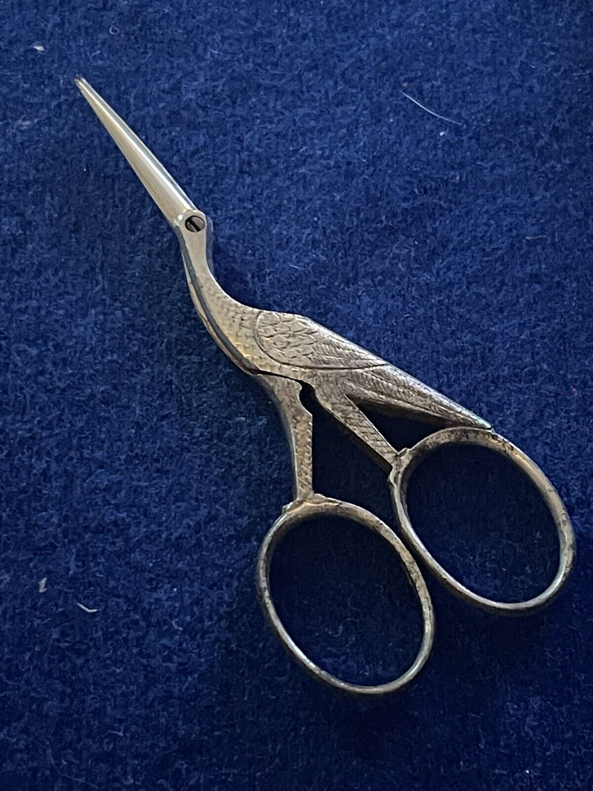 Vintage Embroidery Scissors Stork Heron Silvertone Nice Details 3 1/2 Inches