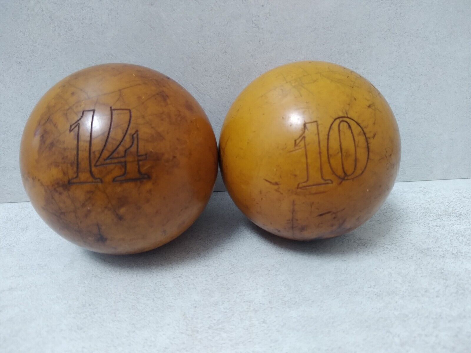 Antique,Old-Vintage,Soviet-Big,Bakelite-plastic-Balls-set 2. 0,475kg