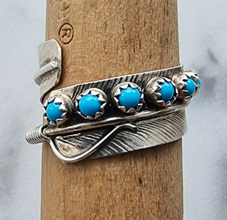 Navajo 925 Sterling Silver 3mm. Turquoise Feather Adjustable Ring Size Approx 8