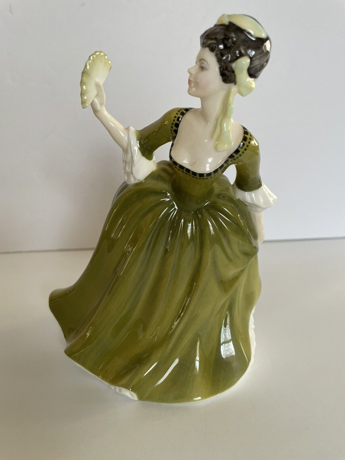 Royal Doulton Collectible Pretty Lady Figurine \